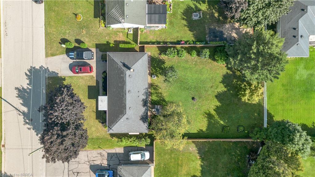 7 Willowdale Street Property Photo 33