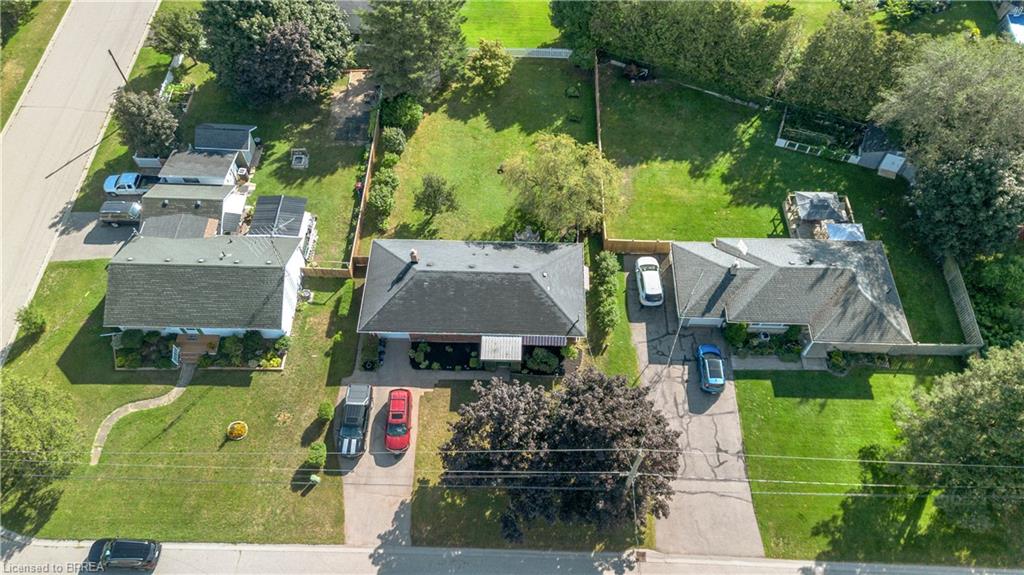 7 Willowdale Street Property Photo 34