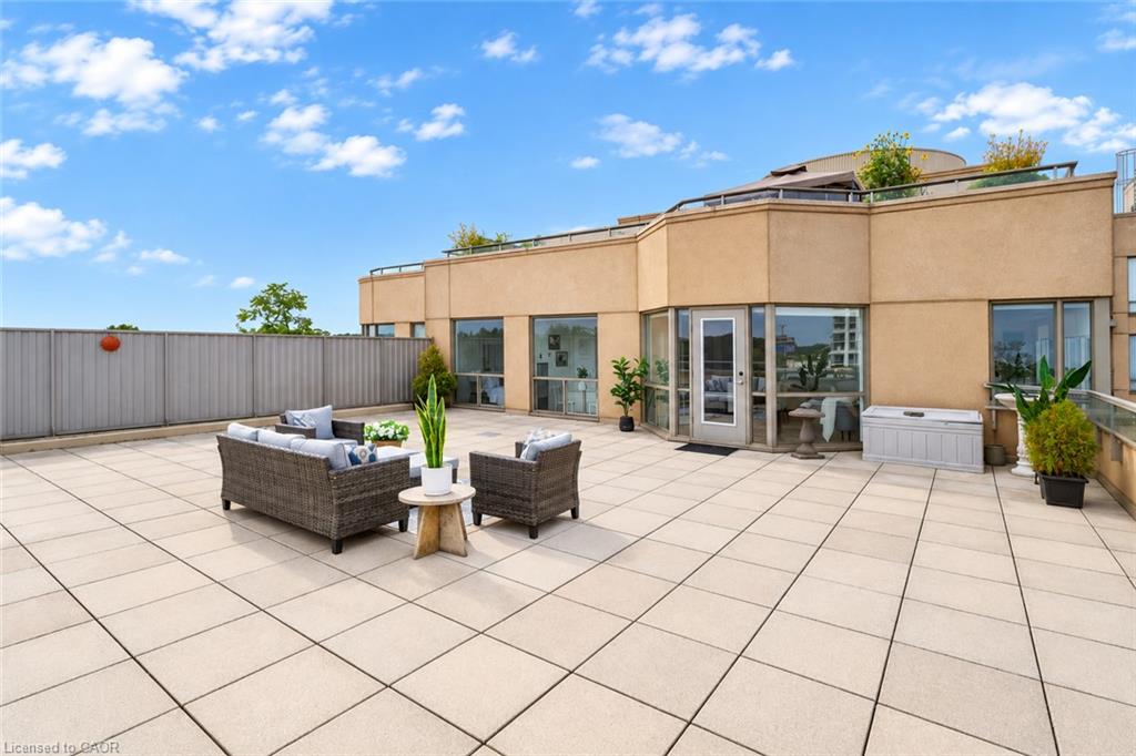 712-2511 Lakeshore Road W Property Photo 34