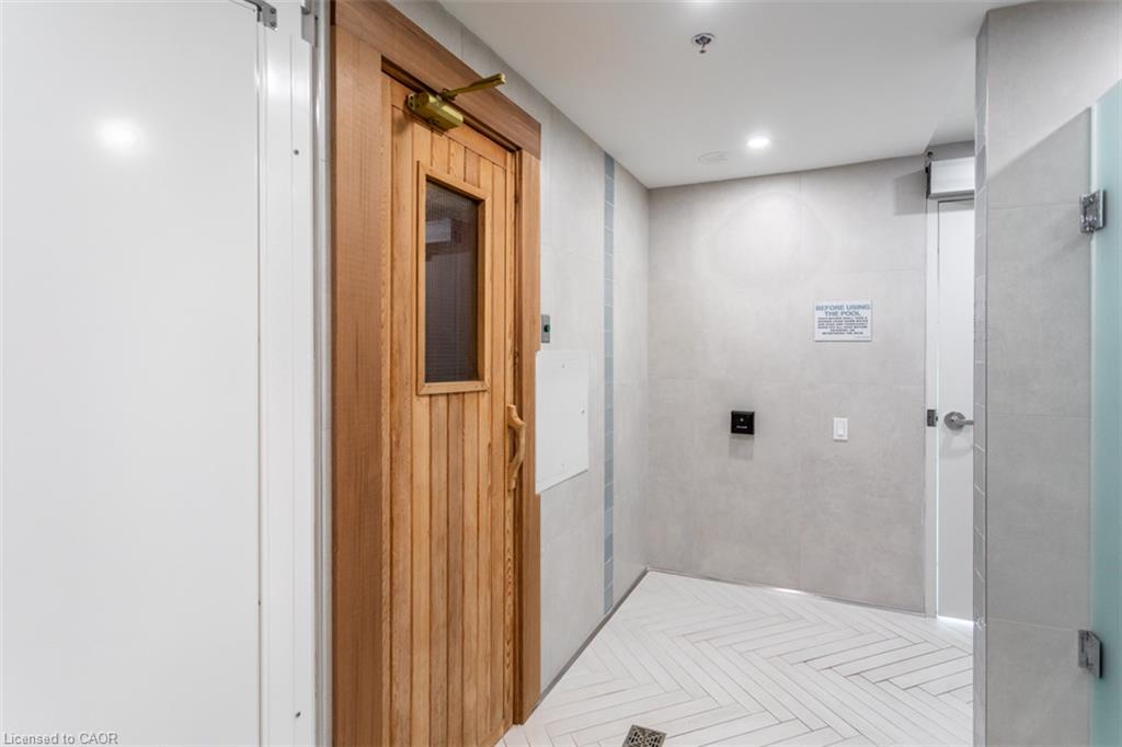 712-2511 Lakeshore Road W Property Photo 46