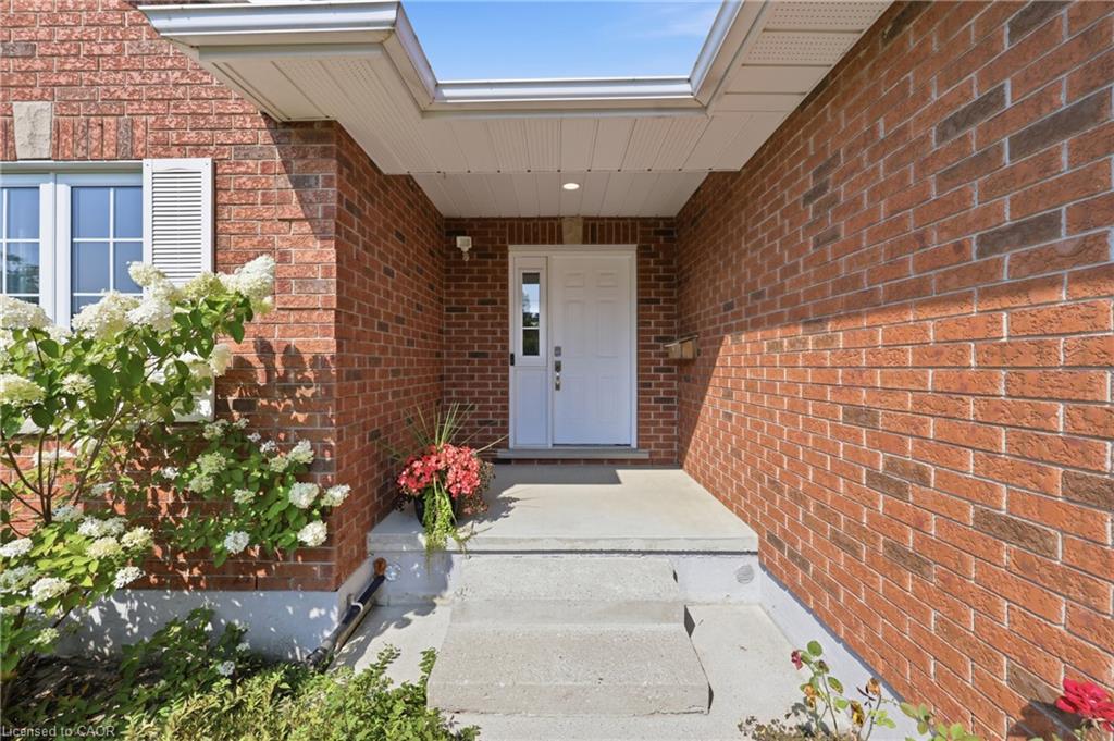 33 King Street Property Photo 8