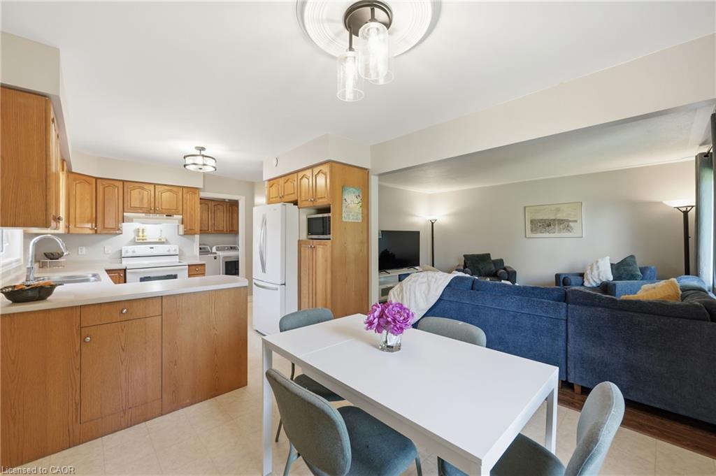 33 King Street Property Photo 15