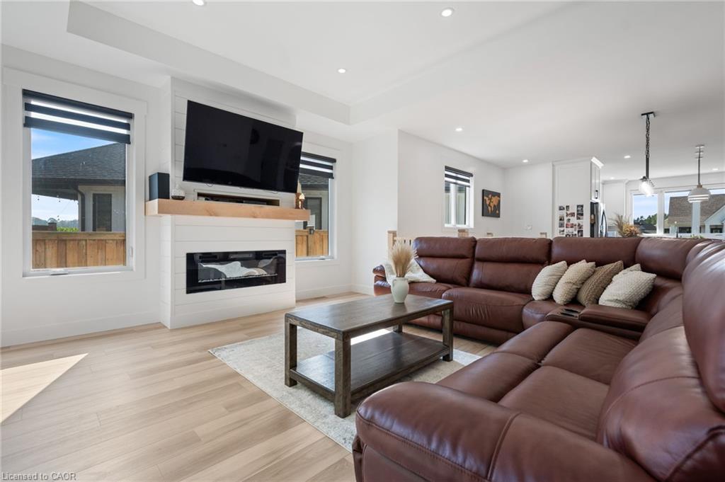 9 Macneil Court Property Photo 15
