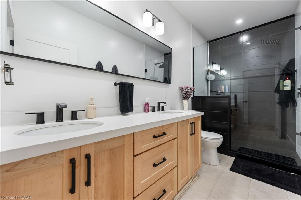 9 Macneil Court Property Photo 19