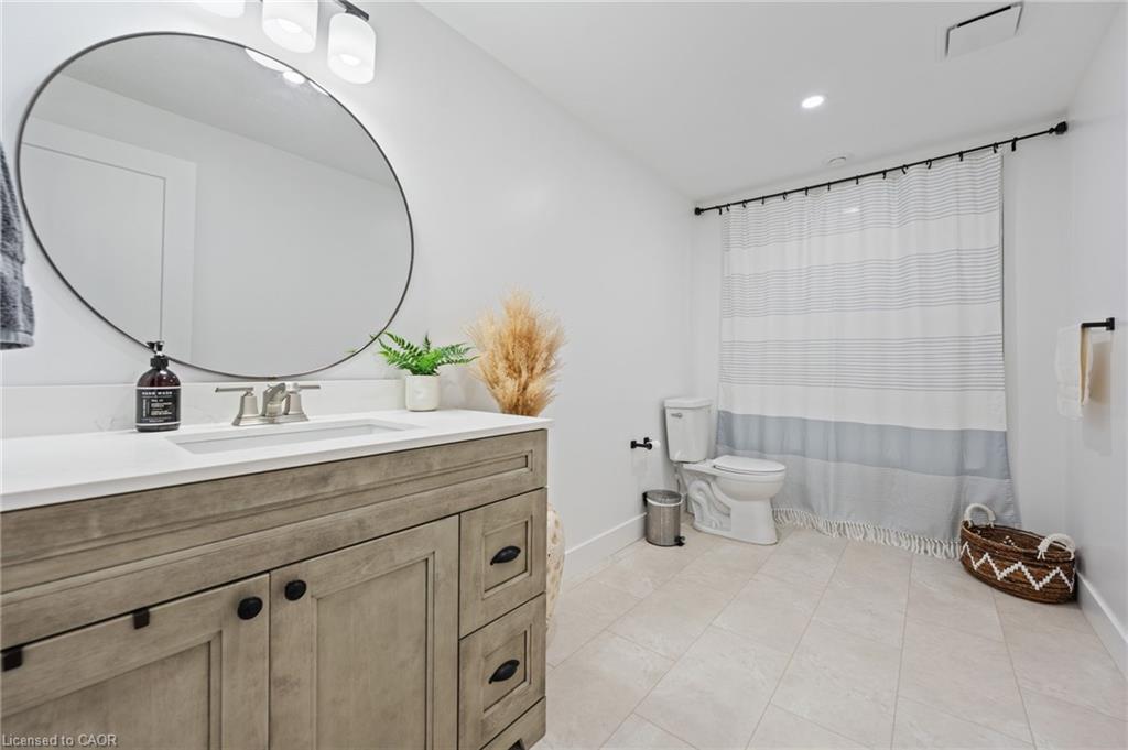 9 Macneil Court Property Photo 29