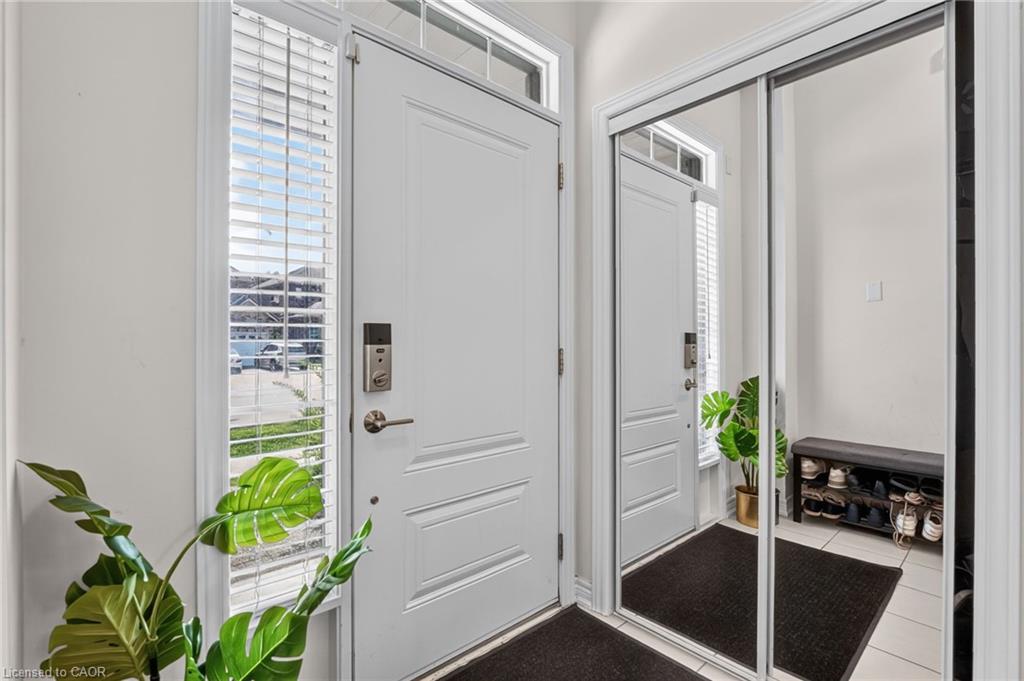 19 Willow Lane Property Photo 2