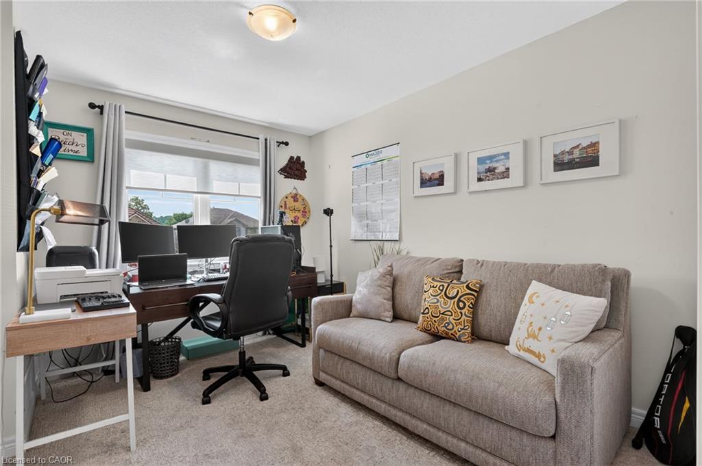 19 Willow Lane Property Photo 22