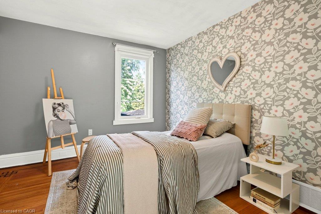 57 Balsam Avenue S Property Photo 23