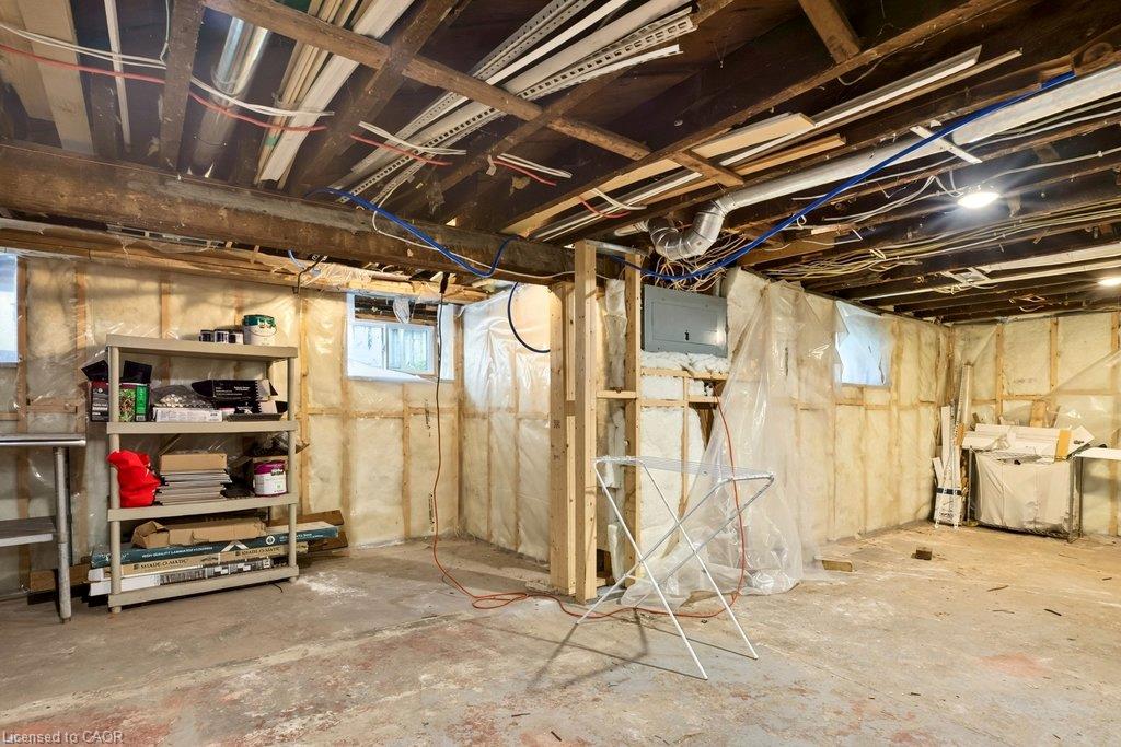 57 Balsam Avenue S Property Photo 29