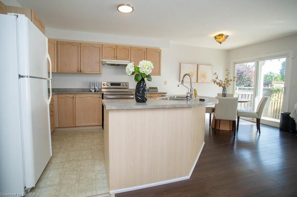 48 Lovell Crescent Property Photo 12