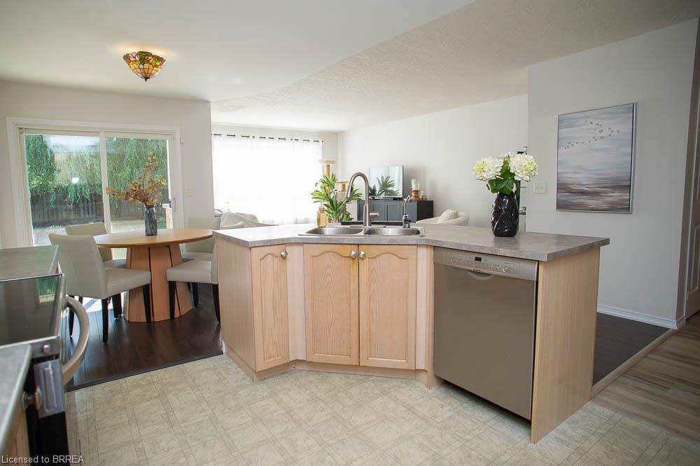48 Lovell Crescent Property Photo 13