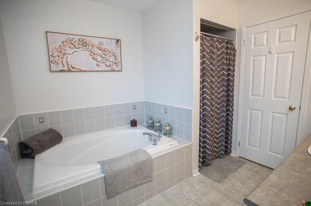 48 Lovell Crescent Property Photo 18