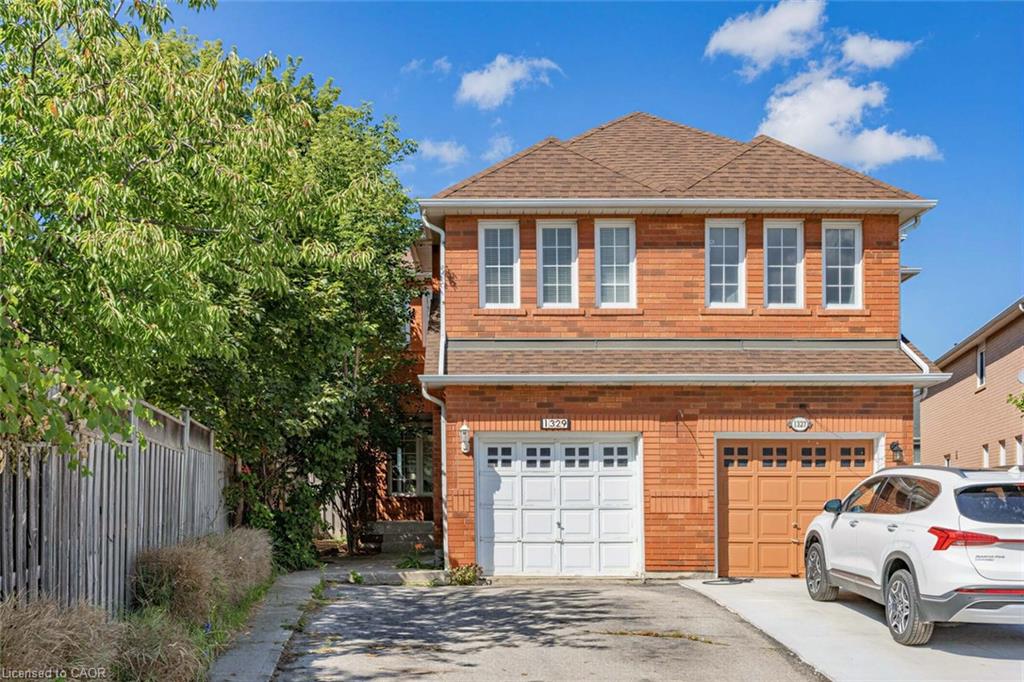 1329 Whiffletree Court Property Photo 1