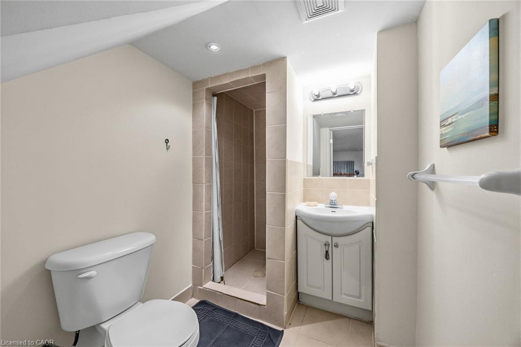 1329 Whiffletree Court Property Photo 28