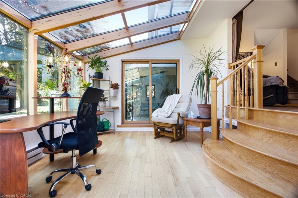 25 Alice Crescent Property Photo 9