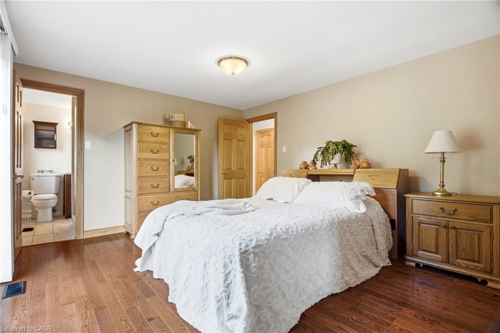 25 Alice Crescent Property Photo 23
