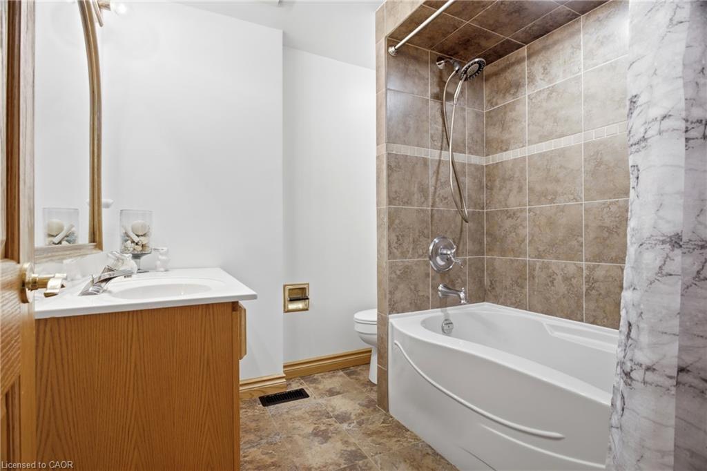 25 Alice Crescent Property Photo 29