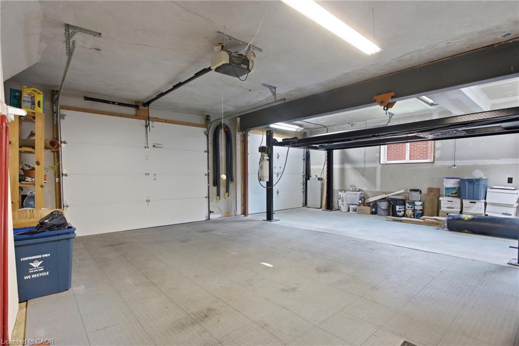 25 Alice Crescent Property Photo 42