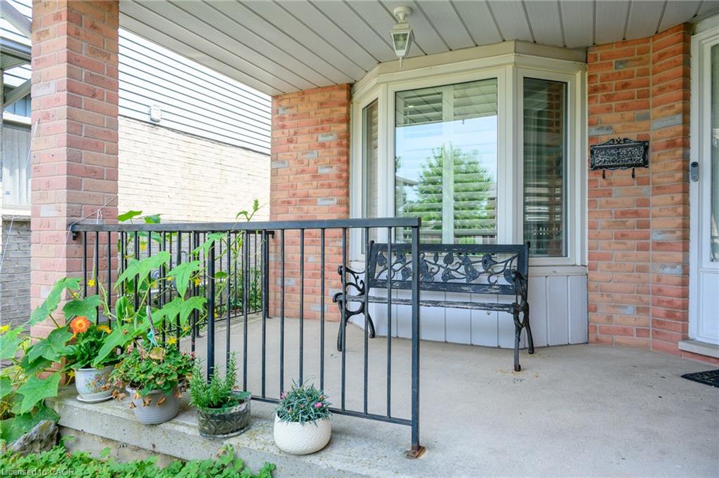 245 Acadia Drive Property Photo 5