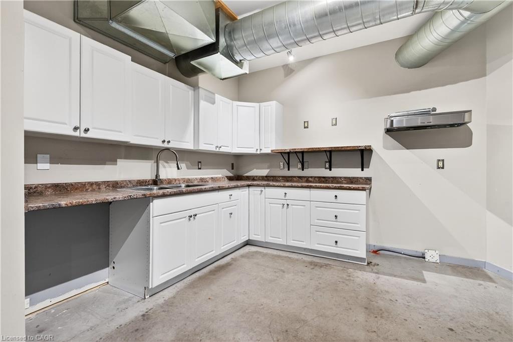 435 York Boulevard Property Photo 18