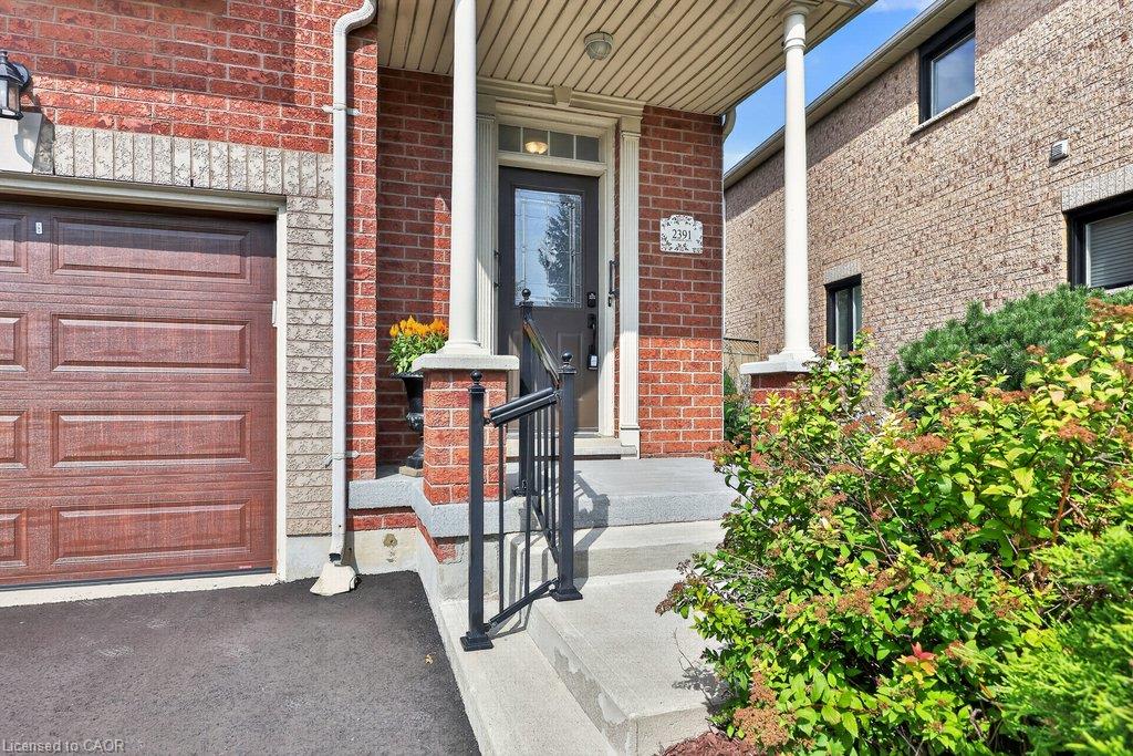 2391 Dalebrook Drive Property Photo 4