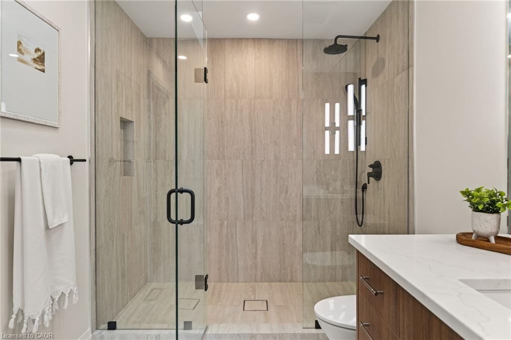 1-3333 New Street Property Photo 27