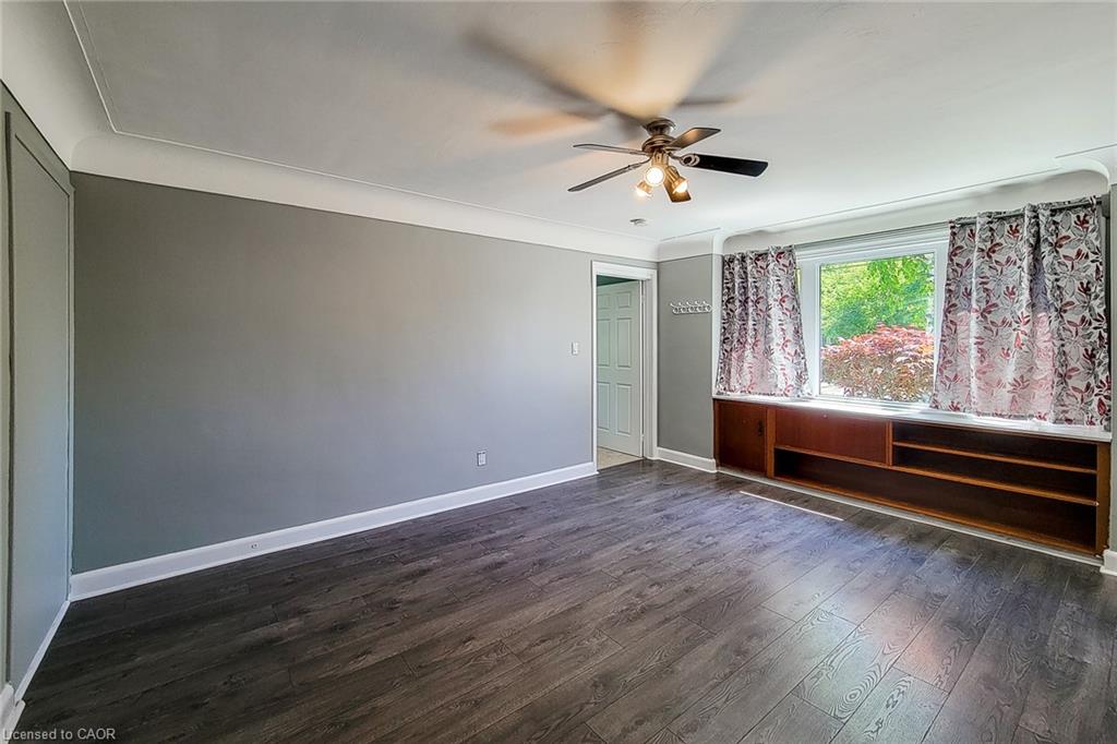 242 West 2nd Street Property Photo 7