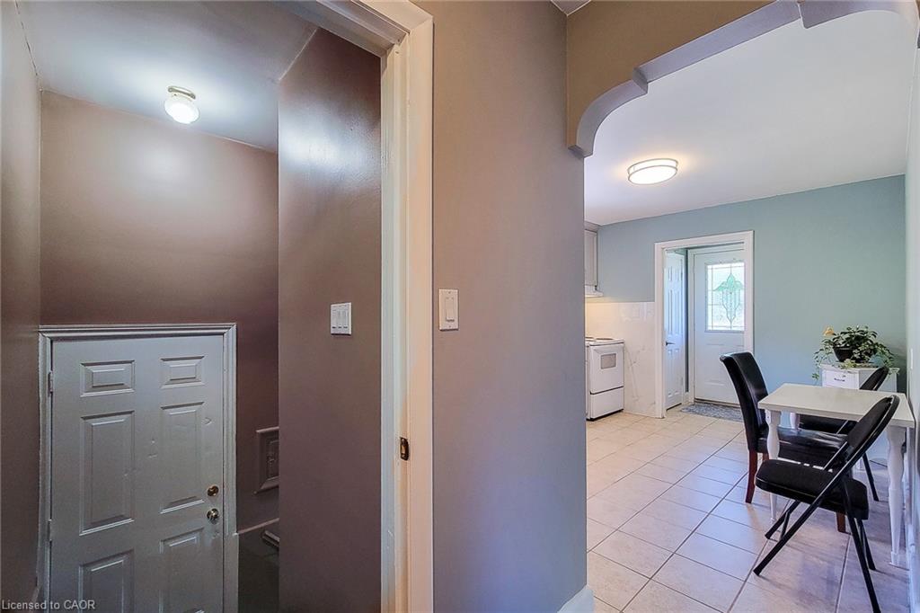 242 West 2nd Street Property Photo 24