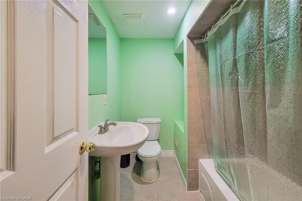 242 West 2nd Street Property Photo 33
