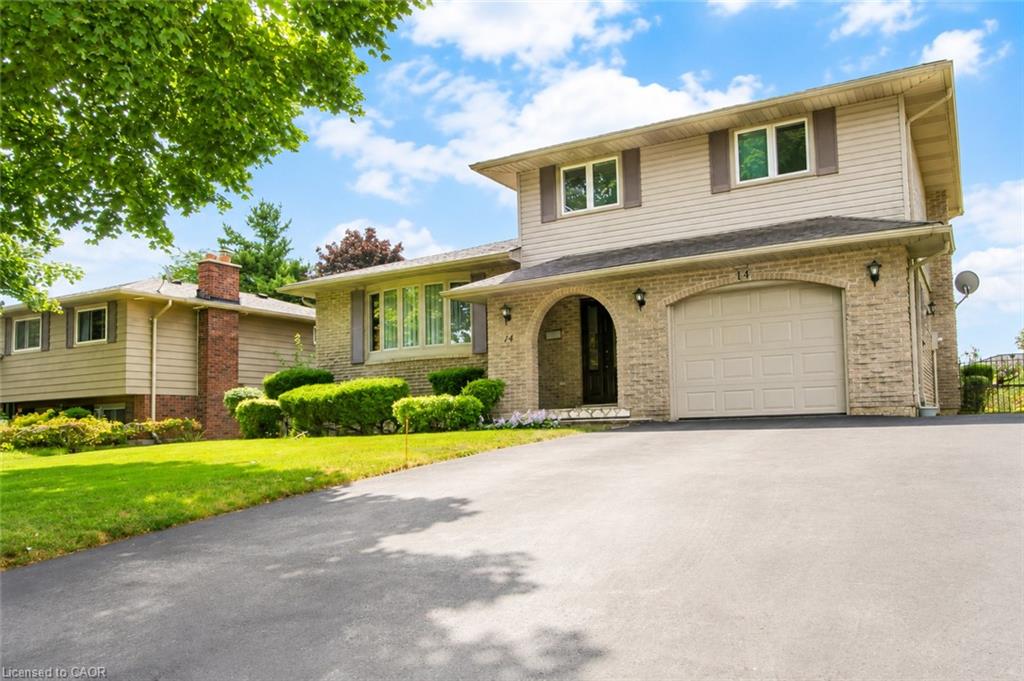 14 Berkley Crescent Property Photo 2