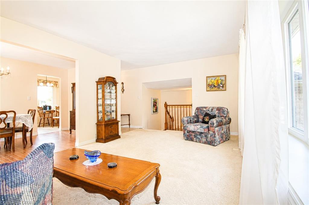 14 Berkley Crescent Property Photo 6