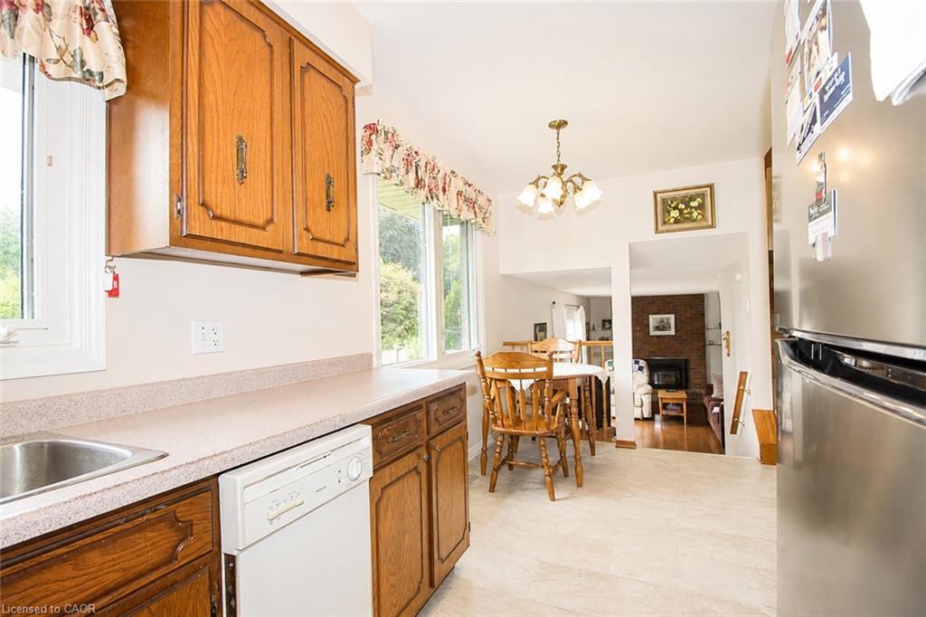 14 Berkley Crescent Property Photo 9