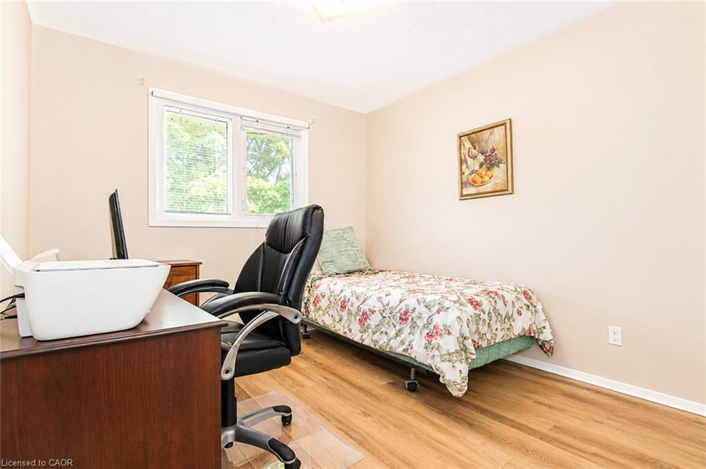 14 Berkley Crescent Property Photo 13