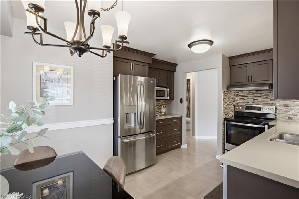 10 Macatee Place Property Photo 11