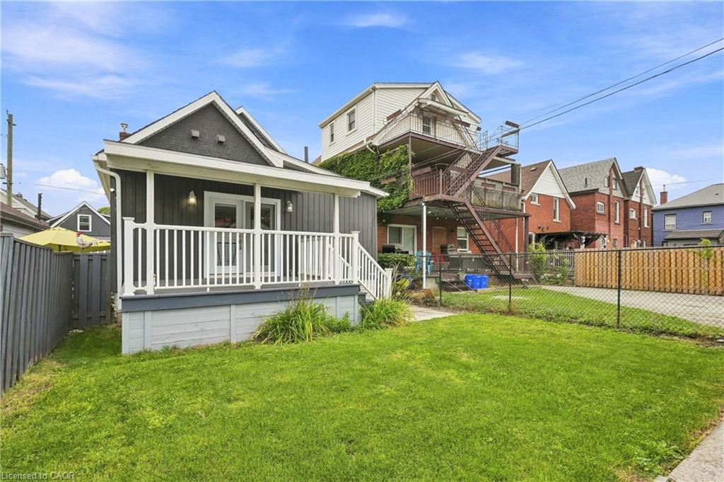 241 Rosslyn Avenue N Property Photo 25