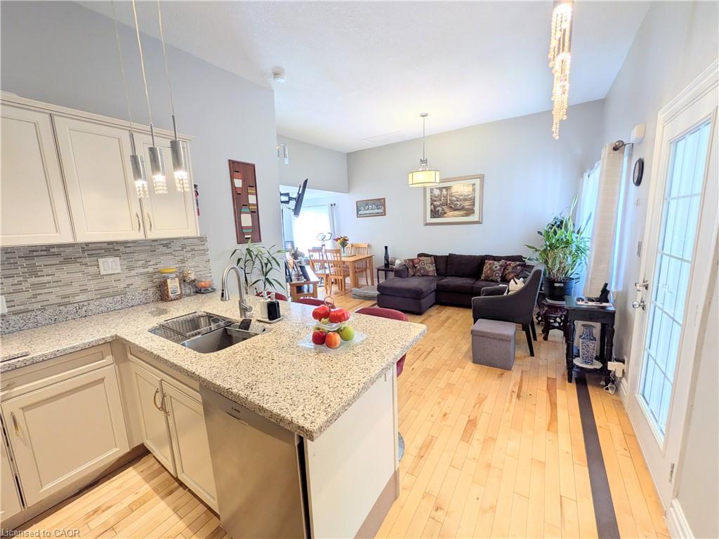 7 Campbell Avenue Property Photo 10