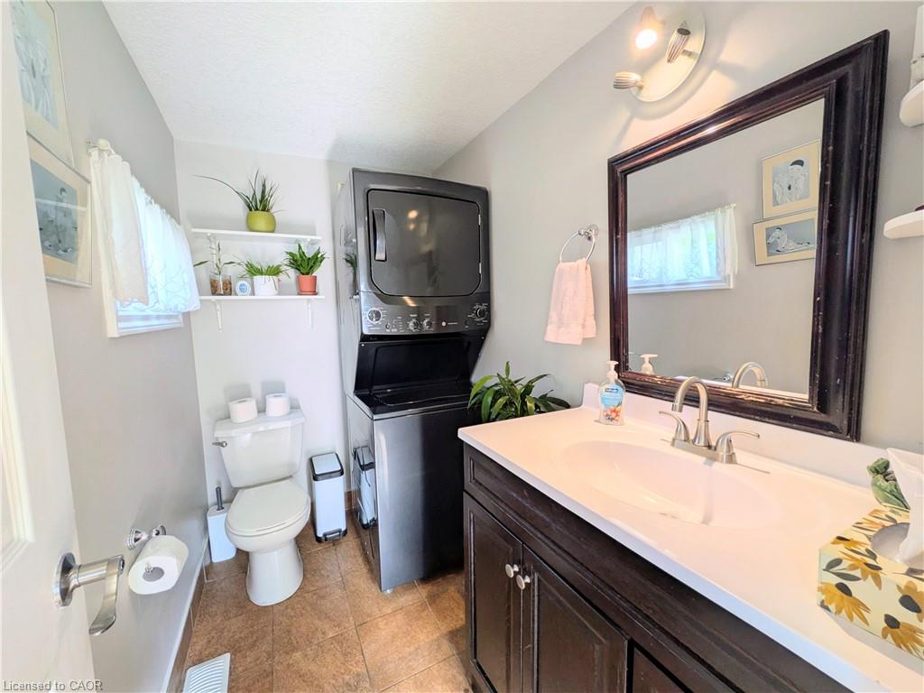 7 Campbell Avenue Property Photo 13