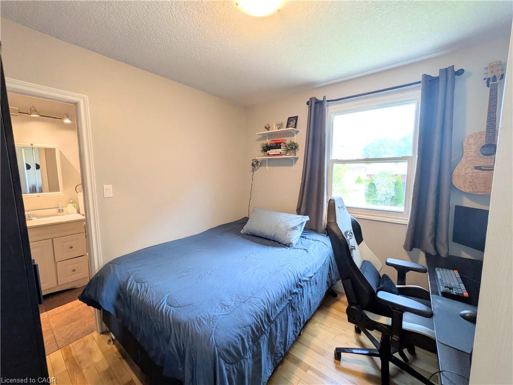 7 Campbell Avenue Property Photo 16