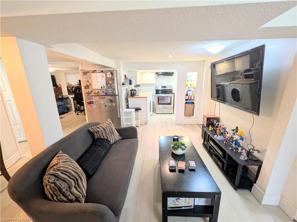 7 Campbell Avenue Property Photo 20
