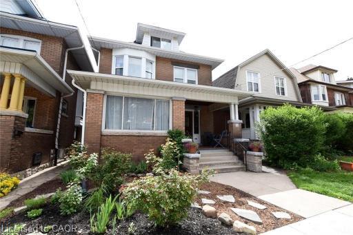1-43 Spadina Avenue Property Photo 1