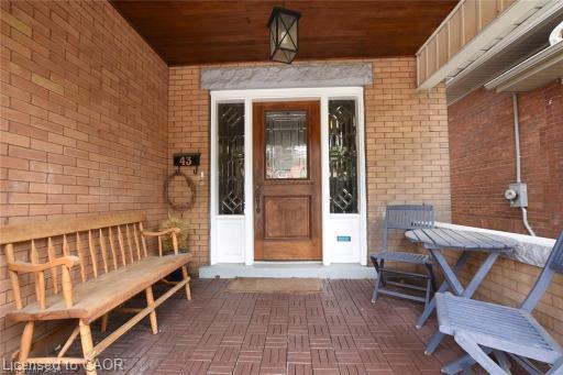 1-43 Spadina Avenue Property Photo 2