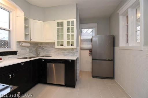 1-43 Spadina Avenue Property Photo 9