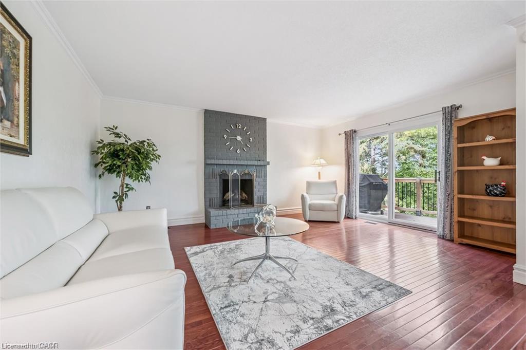 21 Tinatawa Court Property Photo 11
