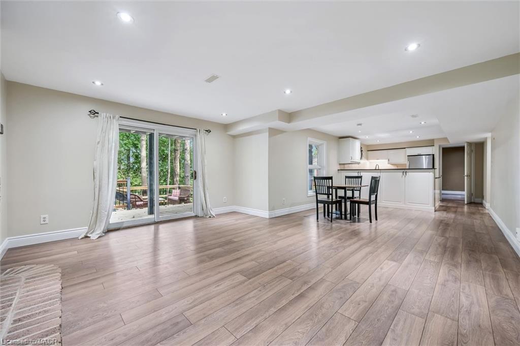 21 Tinatawa Court Property Photo 21