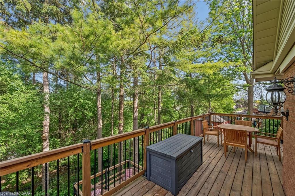 21 Tinatawa Court Property Photo 27