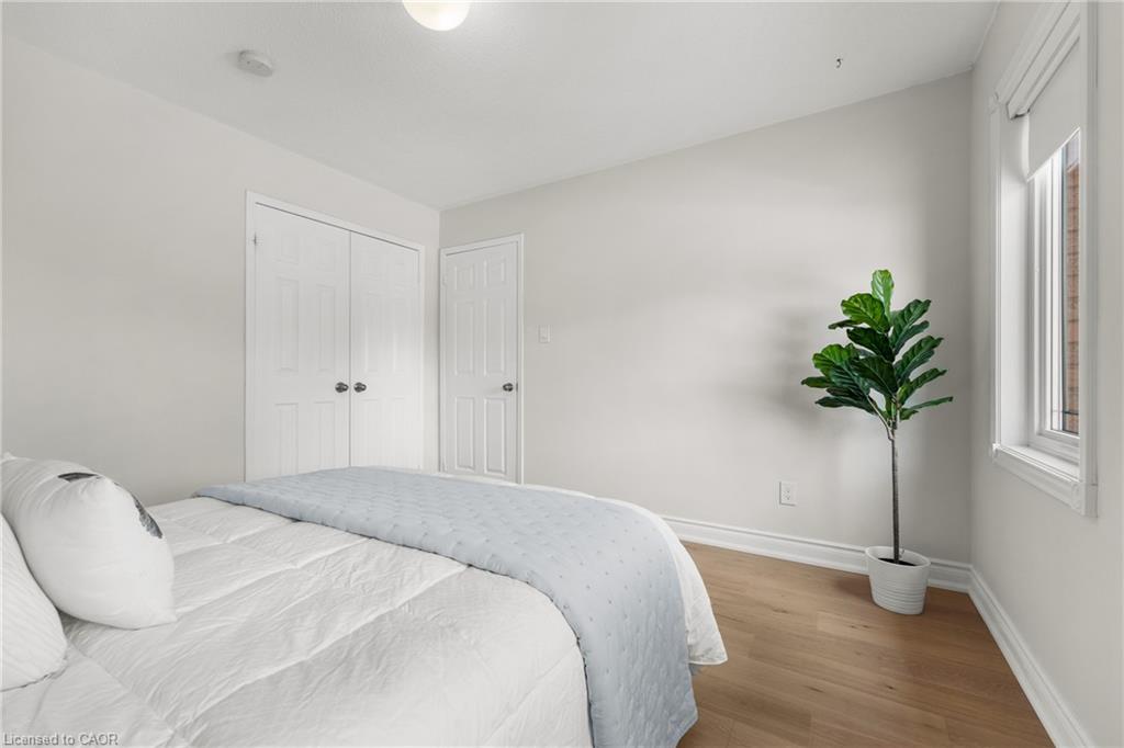 435 March Crescent Property Photo 33