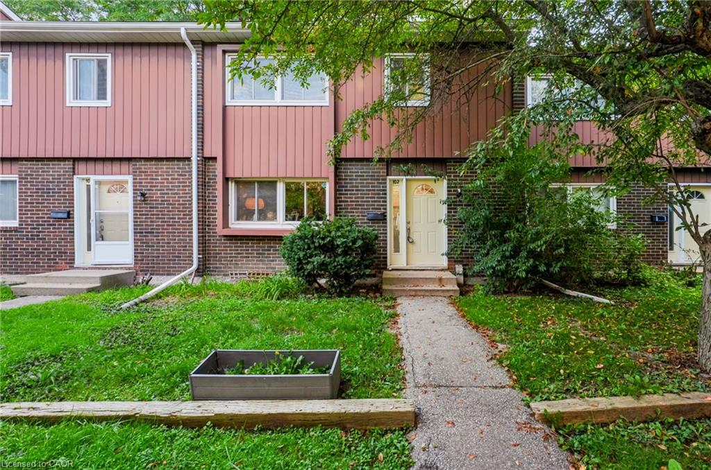 102-121 University Avenue E Property Photo 4