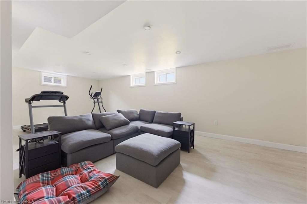 70 River Road Property Photo 22