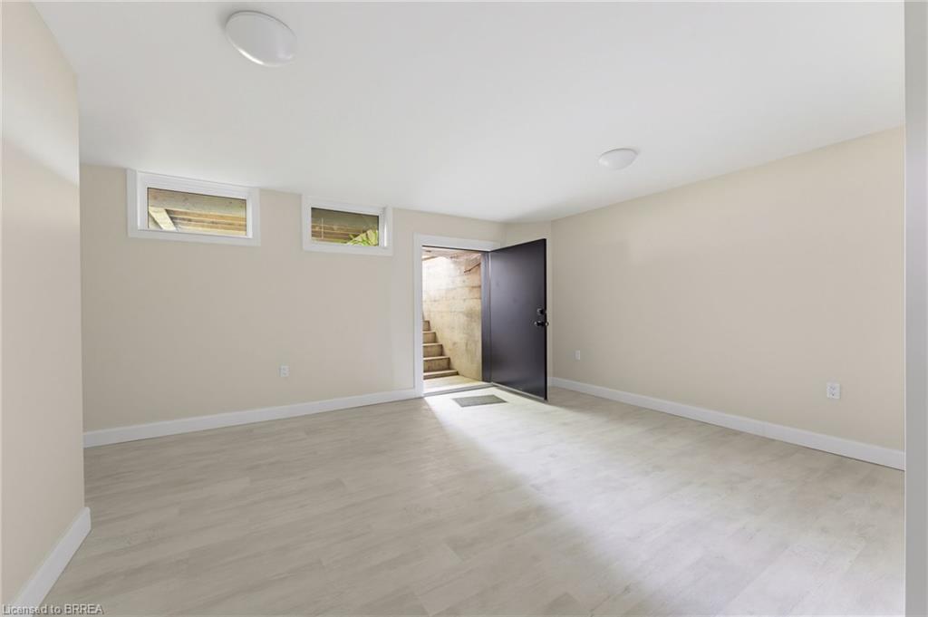 70 River Road Property Photo 25