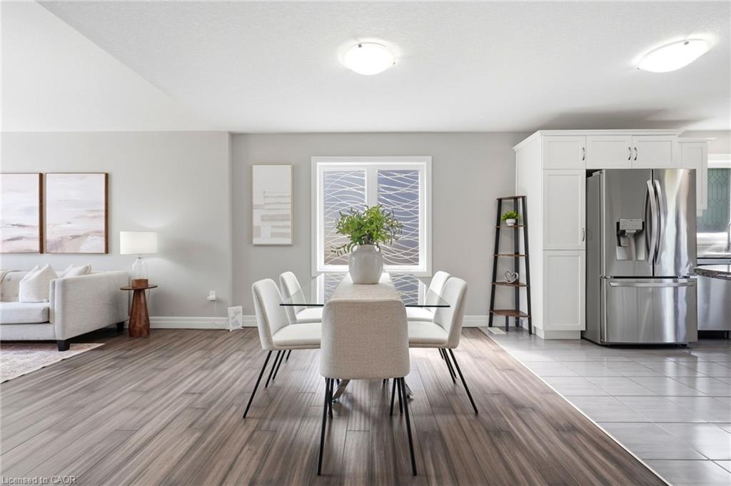 146 Jacob Street W Property Photo 6